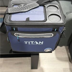 Titan Blue Insulated Cooler Bag